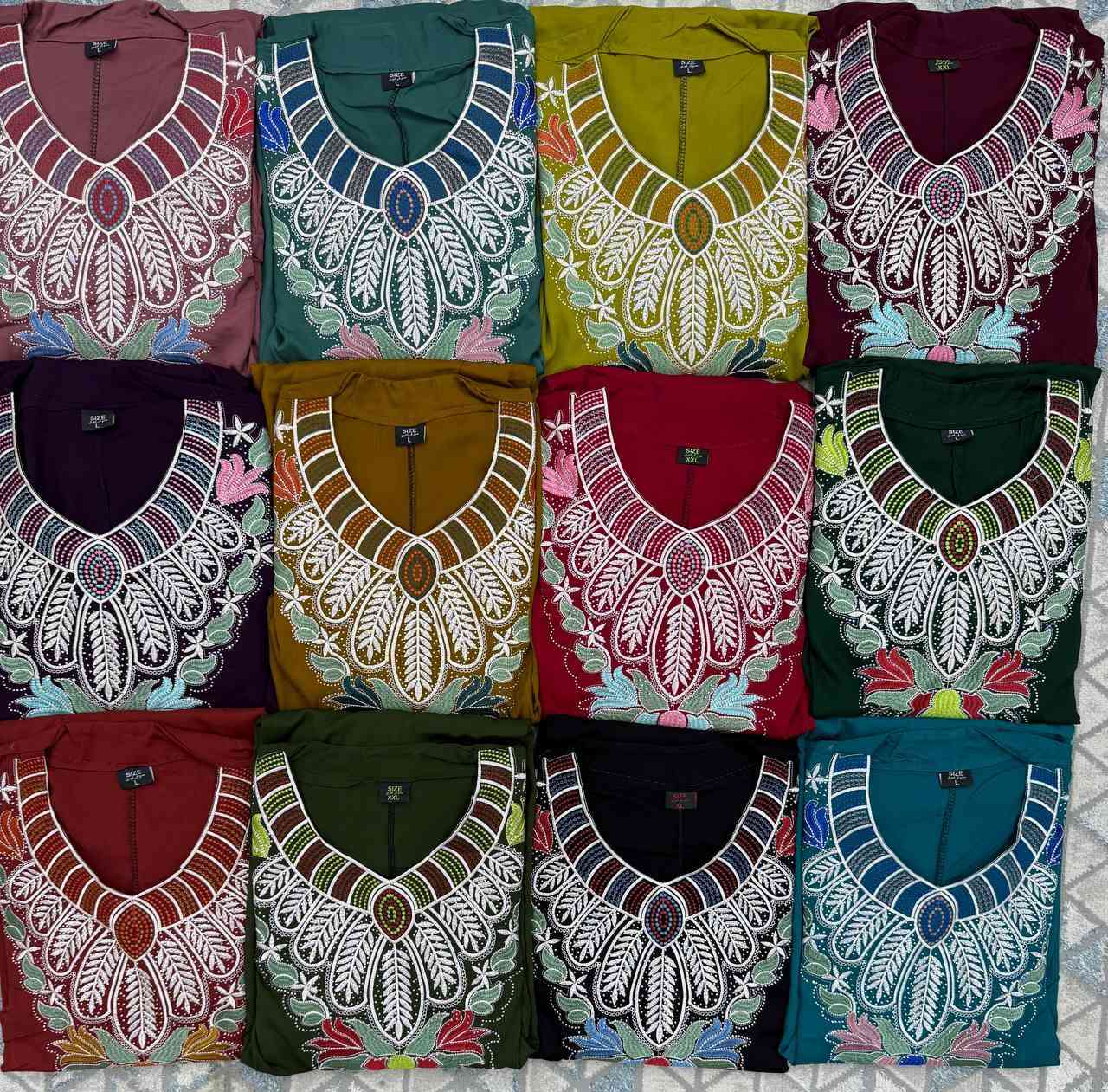 ‏سعر الدرزن 140
‏كشمير كابوي  كلوش
تطريز وستراس 
‏ كل درزن أربع ألوان
 قياس: LXLXXL


**إذا كنت صاحب هذا الإعلان وتريد حذفه لأي سبب، رجاءا أرسل رسالة إلى الدعم الفني**