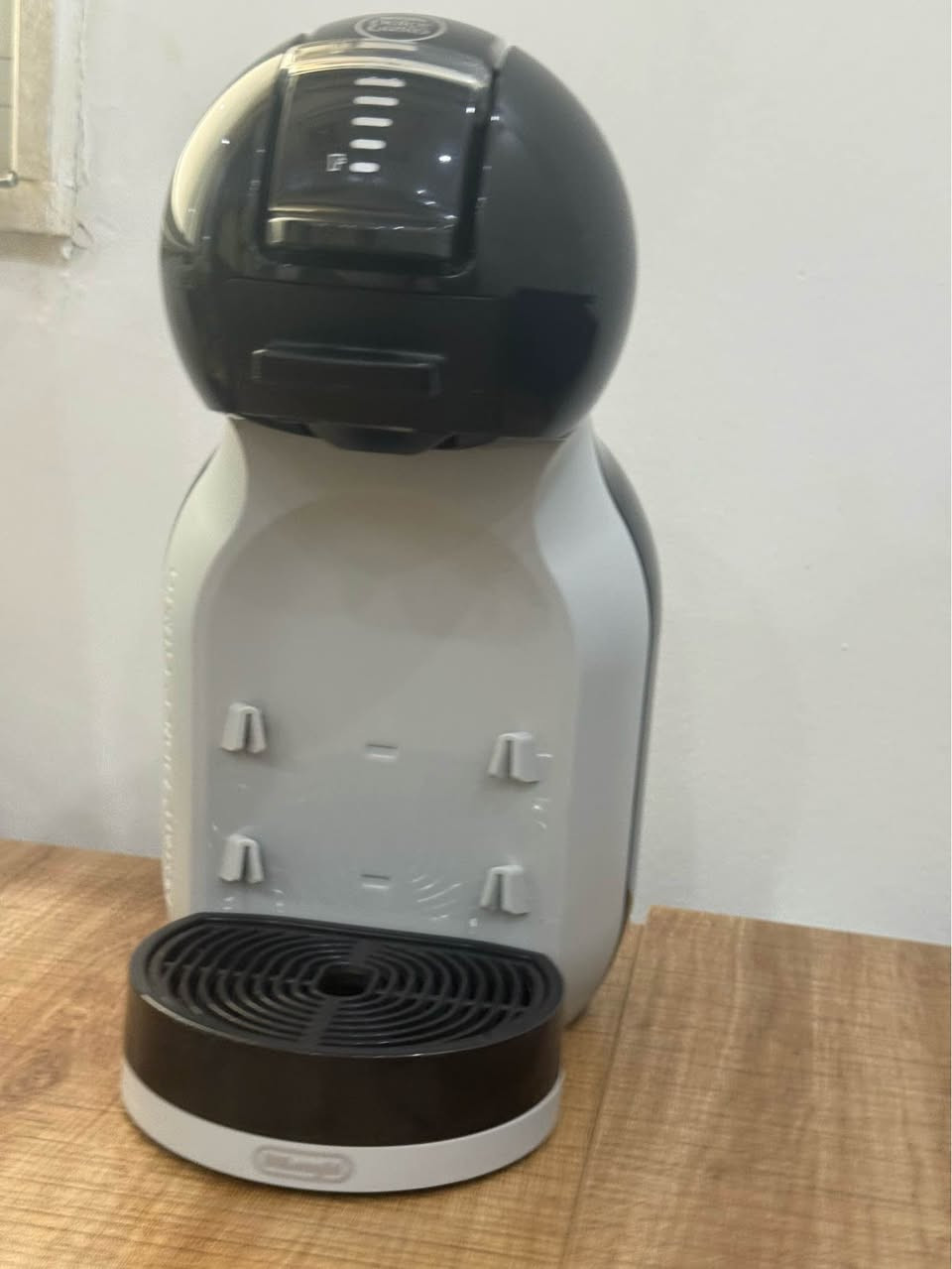 مكينة قهوة Nescafé Dolce Gusto
ضغط 15 بار، خزان ماء 0.8 لتر، تدعم المشروبات الساخنة والباردة باستخدام الكبسولات.

السعر النهائي: 60 الف دينار عراقي
المكان اربيل النقل على المشتري أربيل, العراق


**إذا كنت صاحب هذا الإعلان وتريد حذفه لأي سبب، رجاءا أرسل رسالة إلى الدعم الفني**