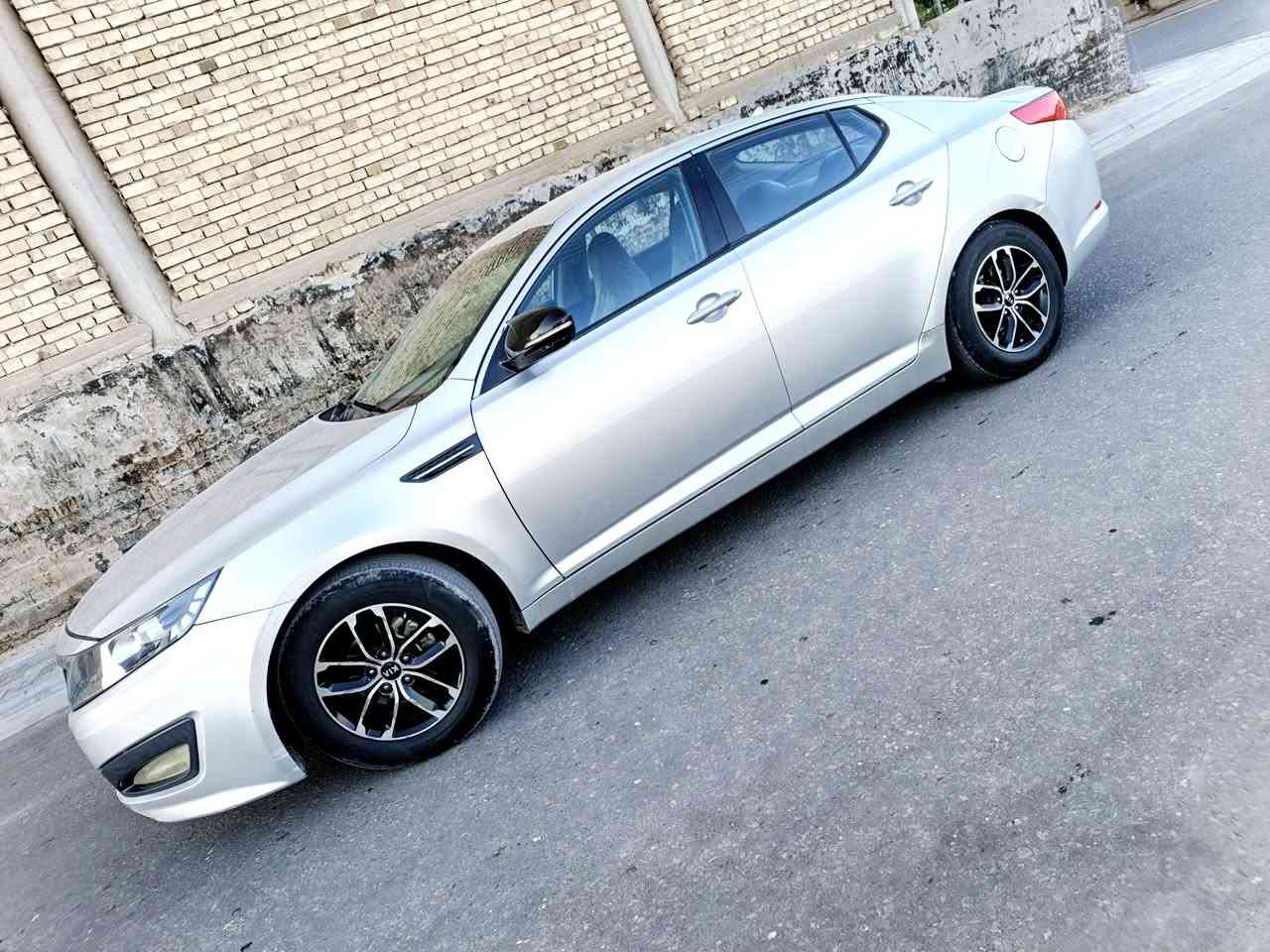 مراوس حسب القناعه كلش عادي  اوبتمه ٢٠١٤ رقم شملي الدولي محرك ٢٠٠٠ دوش بيه صبع جمالغ خلفي بدون دواخل فقط تبريد قطعتين سعر ١١٤ بيه مال لطيبين عنوان كربلاء ***********
