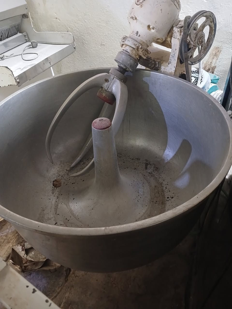 عجانات للبيع وحده تركيه حجم ٣ كيس وحده نمساويه حجم كيس ونص للاتصال *********** ....***********
