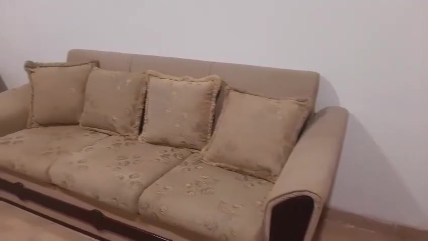 السعر75وبي مجال 
خشب اصلي


**إذا كنت صاحب هذا الإعلان وتريد حذفه لأي سبب، رجاءا أرسل رسالة إلى الدعم الفني**