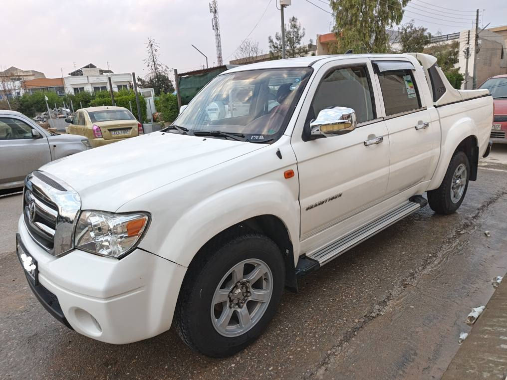 گراند تایگەر 2014  مەکینەی یابانی مستەربۆشی حجم 2.4 رەقەموو سەنەوی و هەزەی نوێیە دوو بست سبوغی لەچاملغی پێشەوە هەیە جێ جێ قۆپو ساردەکوتو قەلەم کاری کارتی هەیە چەمپەکی پێشەوە پشت لایتی کەمەك هەیە بەبێ شاسی سەیارەیەکی زۆر خاوێنە هەموو شتی ئیشدەکا تەبریدی دەرەجەیەك ساردە چوار تایەی نویی لەسەرە أربيل, العراق


**إذا كنت صاحب هذا الإعلان وتريد حذفه لأي سبب، رجاءا أرسل رسالة إلى الدعم الفني**