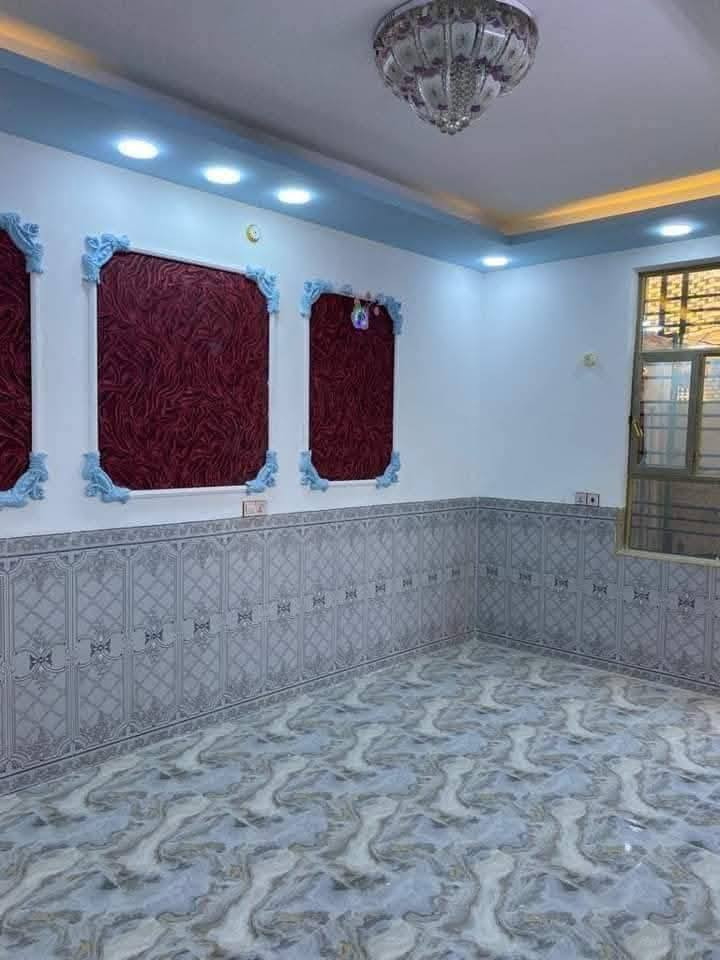 دار للبيع المساحة 100متر بالخط الاول
شغل نضام تركي كلش مرتب👌🏻

100متر  #سند_25اقرار محكمه تنازل بسم المشتري

بسعر 44 مليون #قابل_للتفاوض

غرفة/صاله/مطبخ/صحيات 2/استقبال

كراج كبير/مكشوفه 

ماء/كهرباء/سوق/مدارس/تبليط #عرض_15

#ملاحضه_قرب_100م_للشارع_في_الخط_ألاول

الموقع 🏡 نجف/شارع الصب عمود 317

للتواصل

‏‪***********
