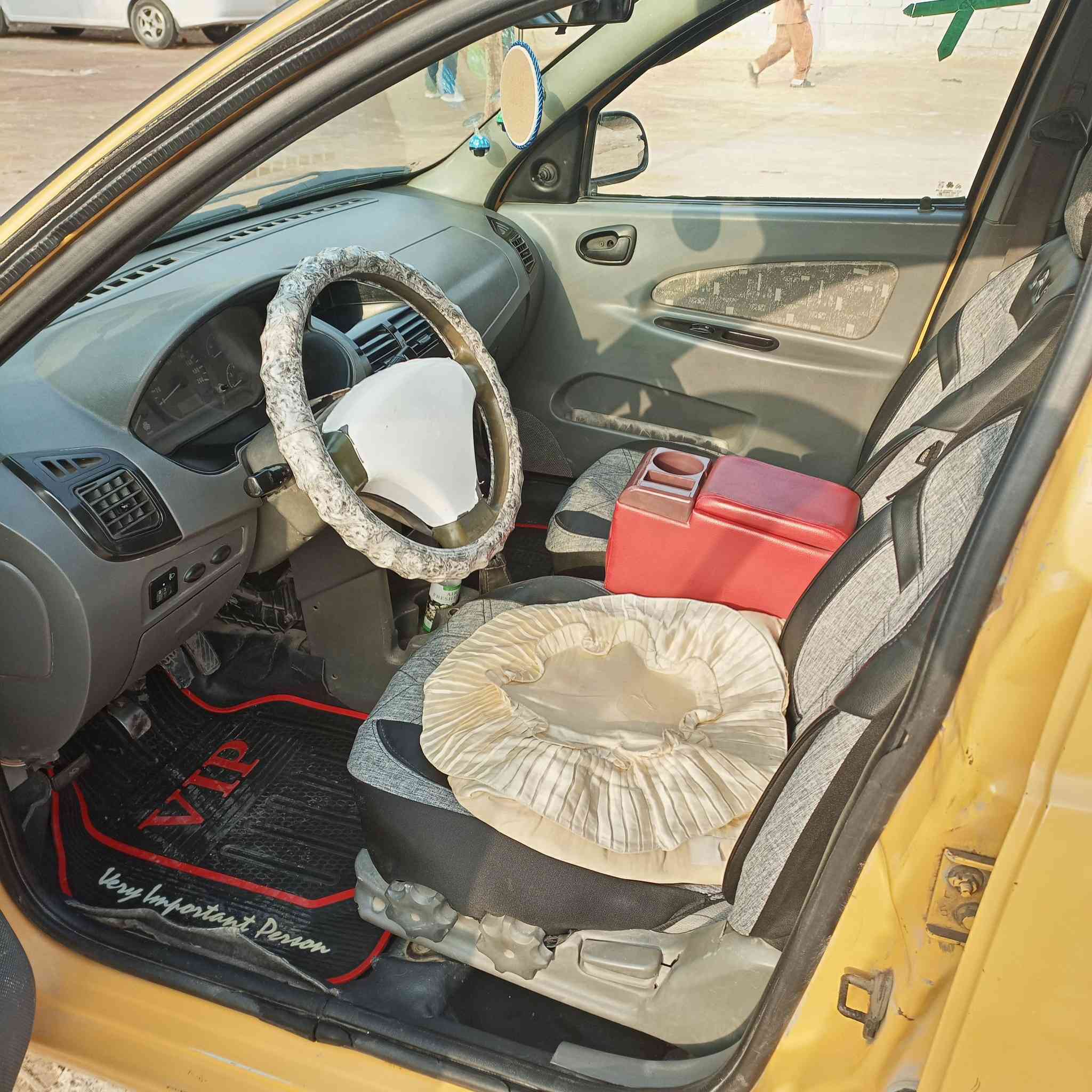 طيبه 2016 باأسمي رقم كربلاء نكليزي سنويه 2028  مصفره هيئه وغرامات أبيعك كوم حديد تأخذ مني مداور سياره باأسمي إلي يحب يتصل رجاء اقرأ المنشور لاتعبني ولاتعبك ***********
