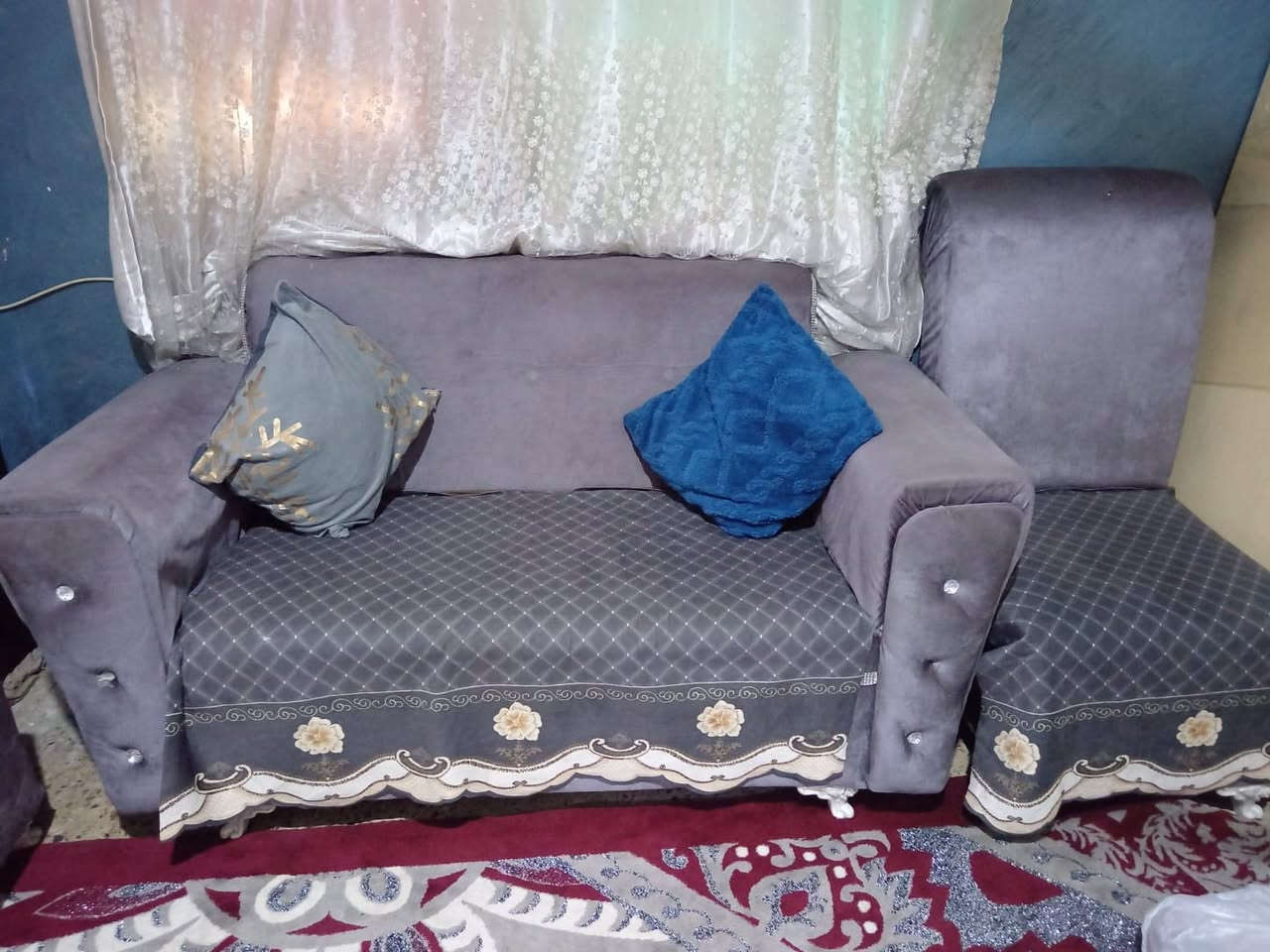 السلام عليكم تخم 7مقاعد اوطبله مالته  اومرجوحه حجم كبير سعر التخم 175 سعر المرجوحه 75 للأستفسار ***********
