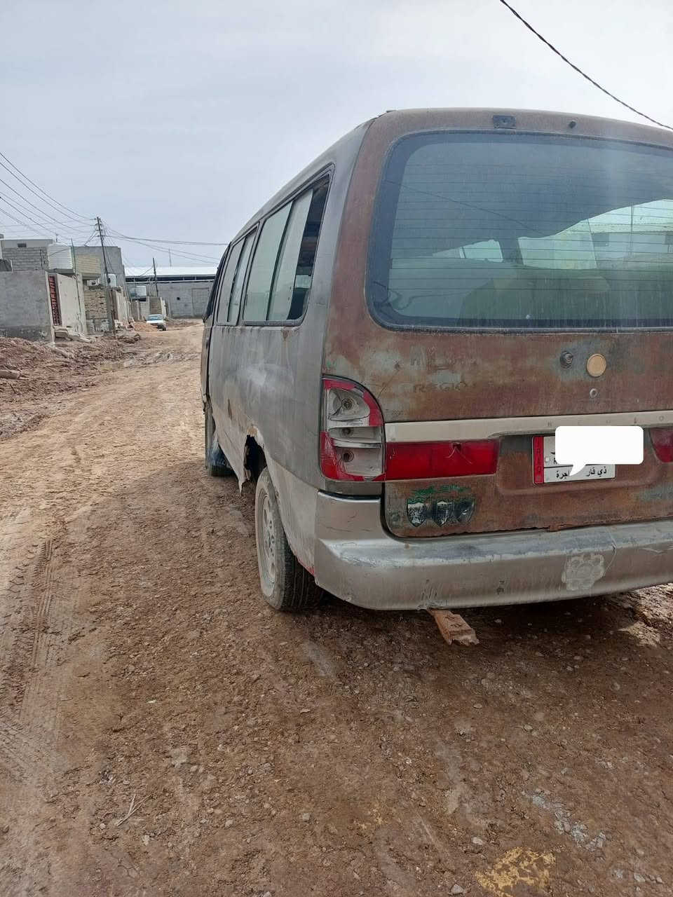 سياره كيه بريجو موديل 2000شواصي مكفوللات 
مكينه كير اكسن مكفوللات
سيره شوفت العين مرور مطلوبة 40الف هيئه ما مسجله ***********
