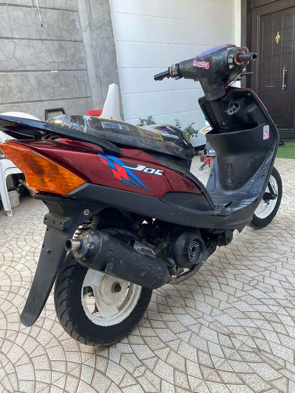 السلام عليكم ماكس عدله 
دراجه خير من الله 
بوشه 49 
كلجات رياضي 
دراجه مثل ما بل صوره 
صالنصه FM
 ب 375 و بيه مجال بسيط
و اذا اكو مراوس حسب القناعه 
متواجد خاص 
واتساب . ***********
