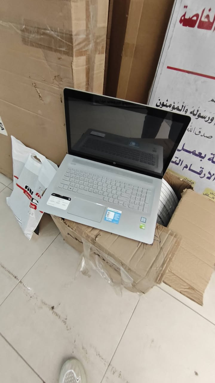 السلام عليكم 
لاب توب للبيع 
الاسم 
HP ENVY M7 NOTEBOOK
المعالج i7 الجيل السابع 
الرام 16 GB
الهارد نوع SSD حجم 512 GB  
 كرت شاشه خارجي 2 كيكه 2 GB NVIDIA
كرت الشاشه الداخلي 8 GB
حجم الشاشه 17.3 لمس 
السعر 550 الف


**إذا كنت صاحب هذا الإعلان وتريد حذفه لأي سبب، رجاءا أرسل رسالة إلى الدعم الفني**