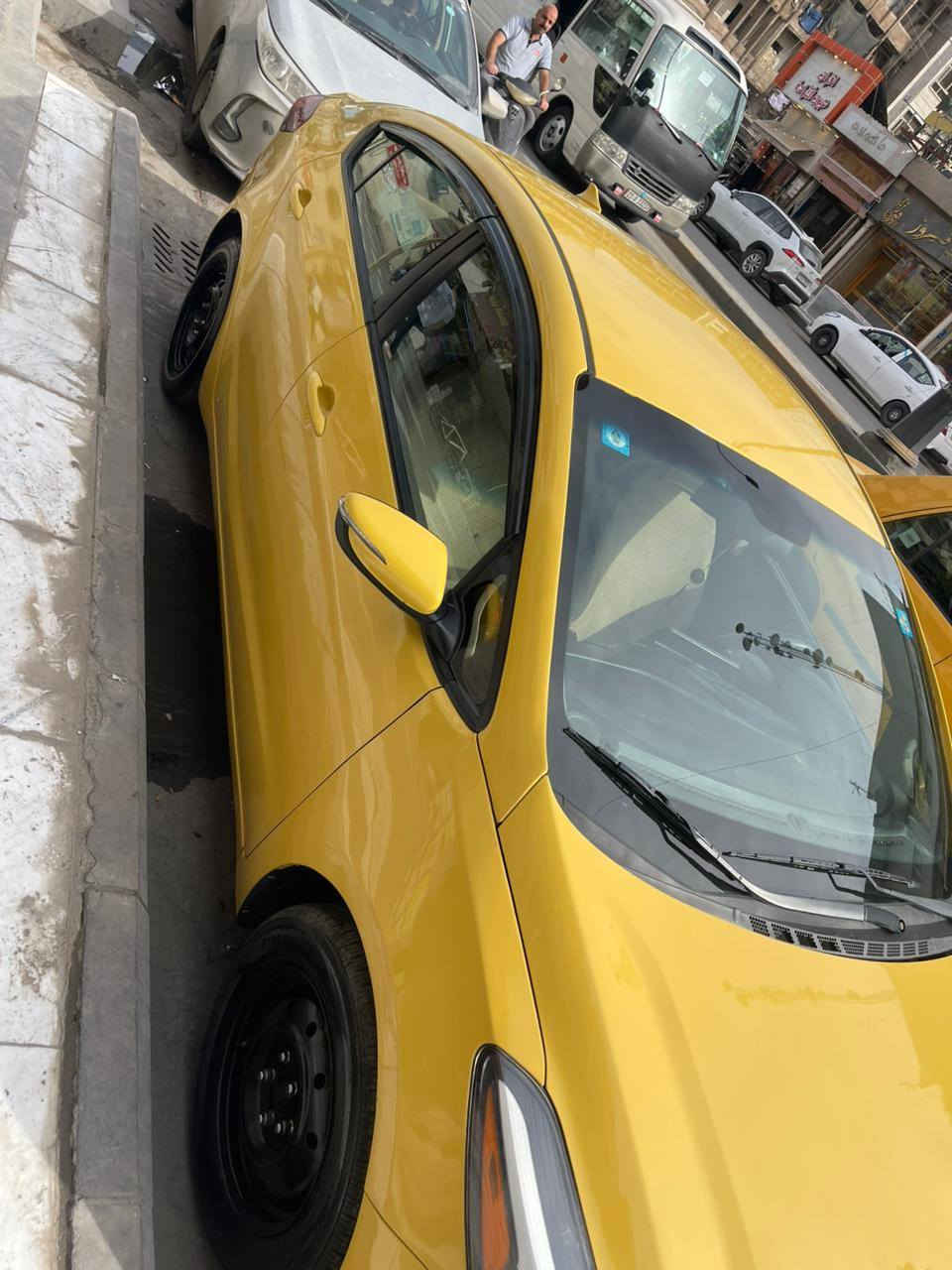 سلام عليكم فورتي 17سيارة جاهزة بيهة منضومة غاز شركة بيها بنيدوجاملغ جهة الأيسر ولغدبصيط وشبرشاصي الباقي فول ربع متصرف عليهة جديدة بأسمي مكاني بلكرادة سعر103وبيهة مجال بصيط تصال *********** واتساب ***********
