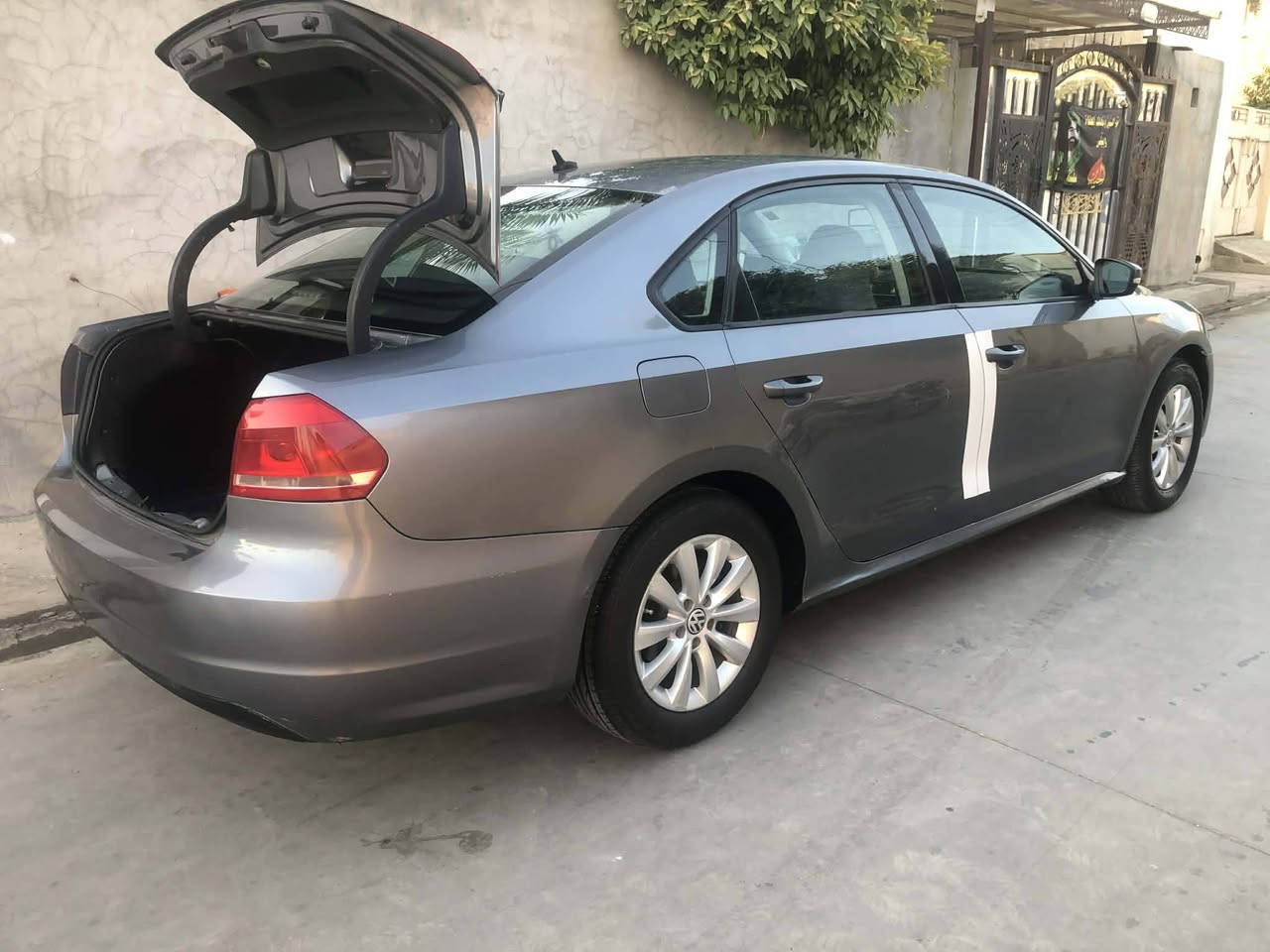 باصات ١٣ ٥سلندر بيه ٤ قطع بس رش بدون معجون او دواخل كود بازين بيه محرك كير تبريد مكفول سعر  ١٢٠ بيه مجال ***********
