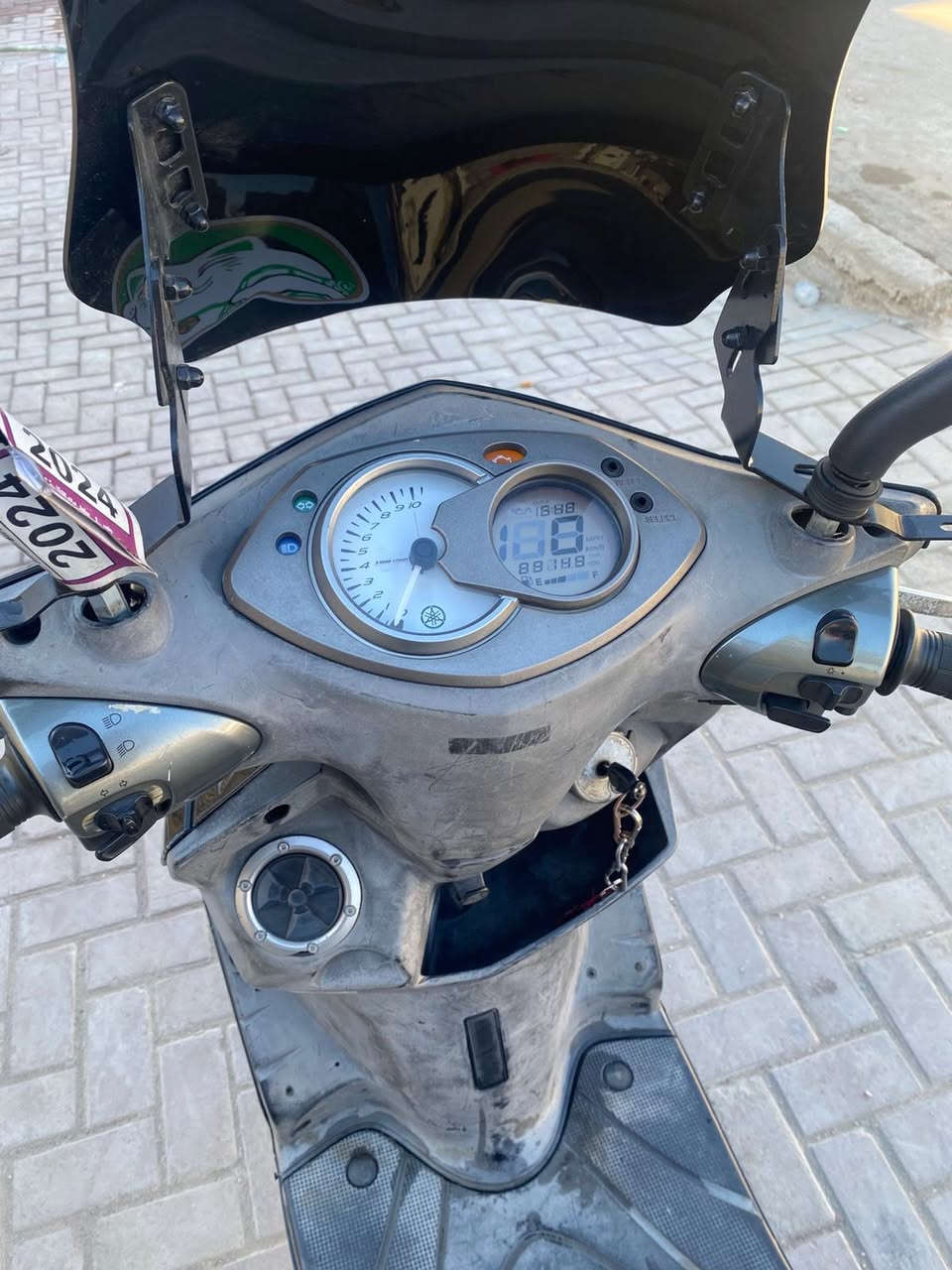 السلام عليكم سكنس فحل كابريتر الدراجة خير من الله ومكينة بلادي وما بيها اي نقص تاخذها مكفولة مني 
السعر مليون وبيها مجال مكاني مدينة الصدر 
***********
