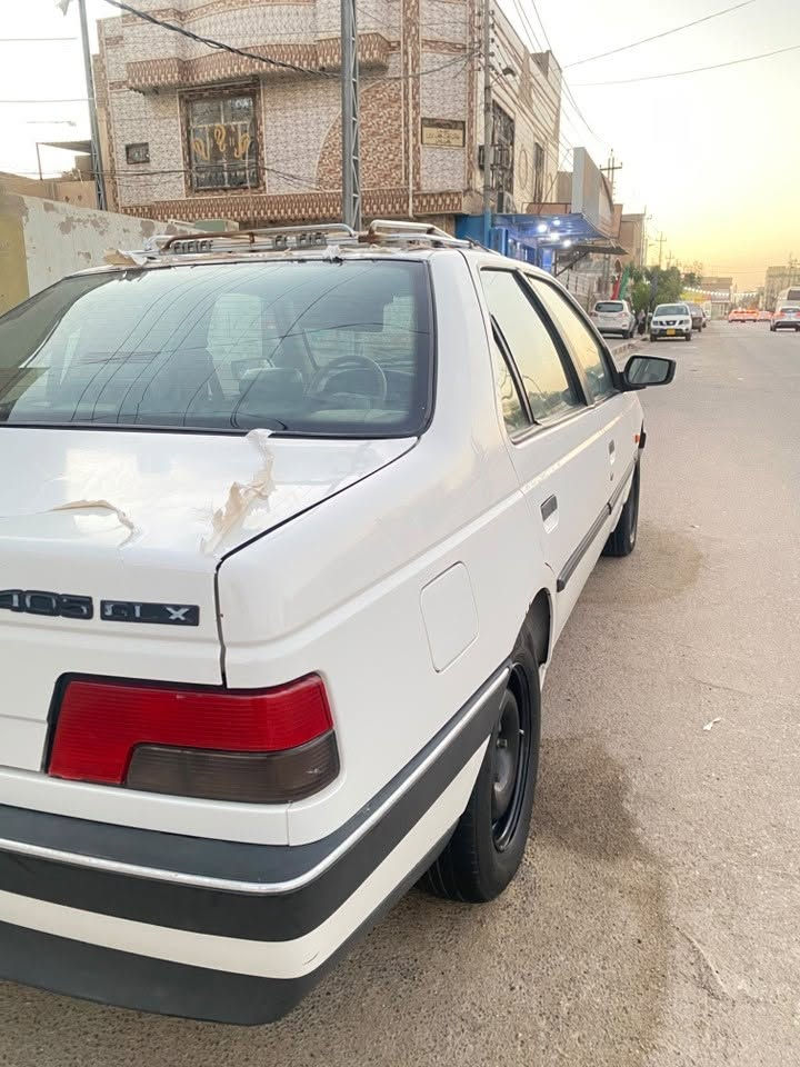 بيجو 405 داخل بيجي زيرو
405 كفاله عامه جدديه مديل 2009
رقم نجف مداور 
كير ومحرك فرنسي 
جاهزه برغي ماذب عليهه
السعر ٤٥ 
النضيف غالي لاتقارنهن بالتعبانات 
عنوان النجف 
***********
