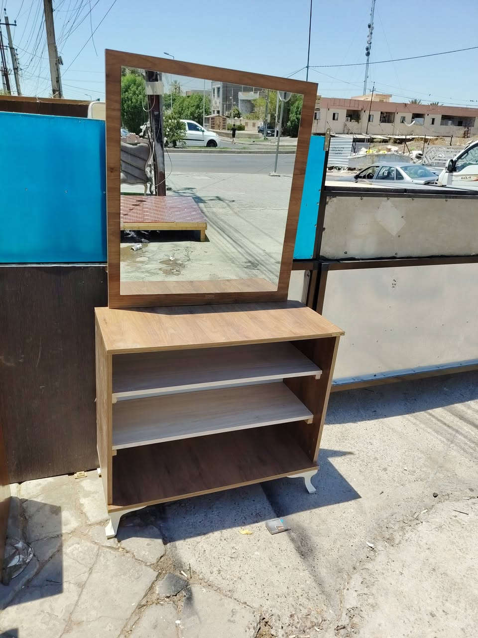 كلمن وسعره مكان العامريه
***********
اكو توصيل بكروه دز عربون توصلك الباب البيت
