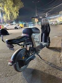 عندي درجة شحن R9 2025 درجة جديد بطارية جدد مكان بغداد حي العامل السعر ...