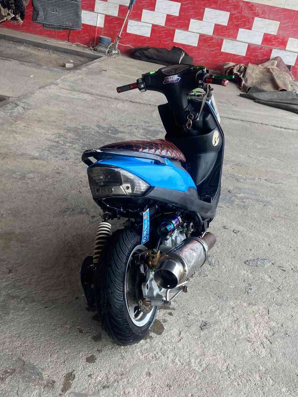 ما شاء الله
سلام عليكم شباب دراجه ماكس عدله مزوده تزود مال جناي محوره مكينه مال ماجسته دبل رون ال 180ذبهن كلهن دراجه شلعه ومعدل دراجه رائده 12ورقه مكان بل سكان الاصناعي


**إذا كنت صاحب هذا الإعلان وتريد حذفه لأي سبب، رجاءا أرسل رسالة إلى الدعم الفني**