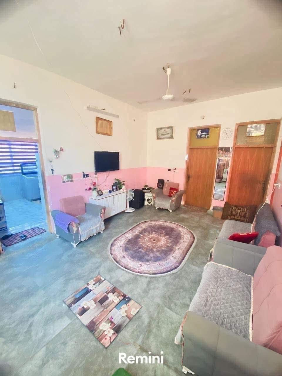 #دار_للبيع – زراعي سند 25📍 الموقع: الديوانية / حي الجامعة / قرب السيطرة القديمة
البيت قريب جداً من الشارع العام

📏 المساحة: 312 متر
📜 السند: 25

———————————————
🏠 مواصفات الطابق الأول:
• غرفتين (٤×٥)
• مطبخ (٤×٥)
• صحيات داخلية وخارجية
• استقبال (٤×٩)
• صالة (٨×٤)

🏡 الطابق الثاني (عكادة):
• صالة
• غرفة نوم مع صحيات داخلية
• مطبخ
• سطح واسع
#للاستفسار
==========================
 مراسله واتساب ع الرقم 
http://wa.me/+964*********** 📲
http://wa.me/+964*********** 📲
—————————
#نستقبل_جميع_عروضكم
او زيارة مكتبنا
🔺مكتب دره المشرق للاستثمار والتطوير العقاري 
🔺العنوان:-حـي الـجــزائـر الشارع العام مقابيل مطعم باسم ابو المحشي
