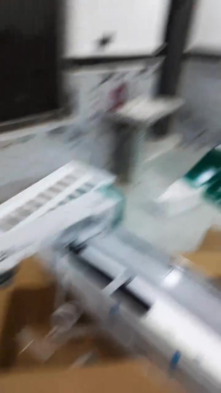 شركه صيف شتوي مستعدين لتجهيز كافه نواع السبالت صيانه وفتح وشد +شحن غاز جميع نواع سيارات وتبديل كمبريسر +تصليح ثلاجات وغسالات ولدينا راتيترات تبريد سياره واكمبريسرات بداره عادل اي ستفسار***********
