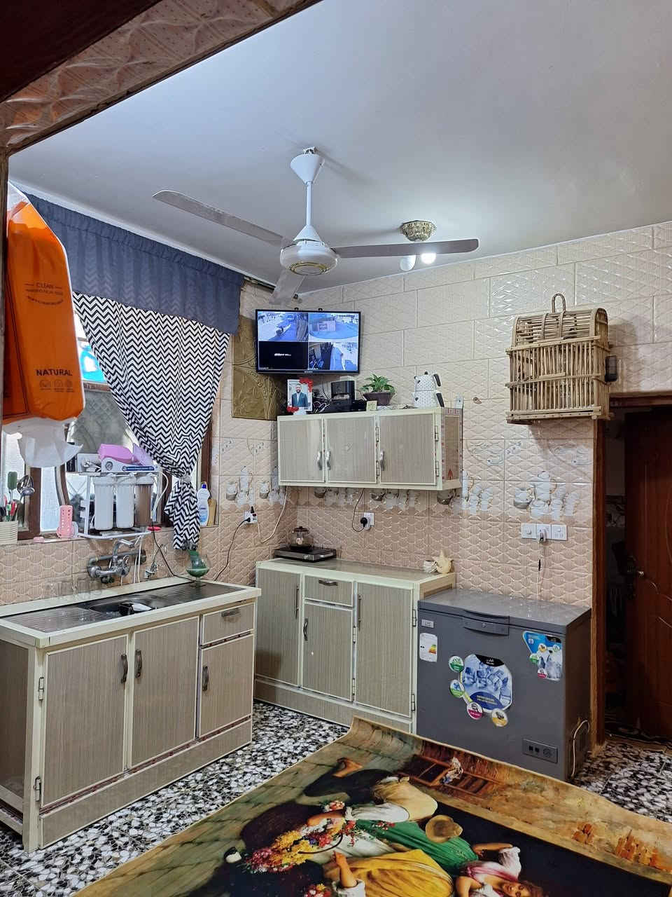 دار تجاوز للبيع م 100 متر مربع طابق واحد ركن 
يتكون من استقبال ٦×٤
غرفة نوم ٥×٤
مطبخ ٣×٣
حمام داخلي ٢ × ١.٥
مطبخ حار ٢ × ١.٥
تواليت خارجي ١×١
خدمات كاملة مجاري كهرباء
وماء خطين خابط وحلو
 العنوان بغداد العبيدي خلف مدرسة سلسبيل 
السعر ٤٠ قفل غير قابل للنقاش
اقره التفاصيل قبل لا تتصل كلشي ذاكر بالمنشور 
 للاستفسار 
***********
