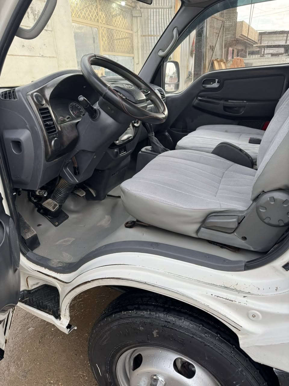 سلام عليكم كيا حمل فحل مديل 2015 رقم ديالى إنكليزي مكينه 4000 مفتوح جديده مكان السياره بغداد السعر 115 ***********
