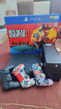 ps4 ذاكره 500 للبيع  استخدامه شهرين الجهاز جديد بمعنه الكلمه  ويا يدات...