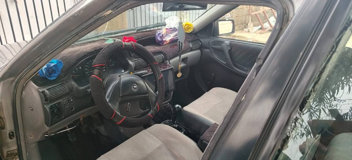 السلام عليكم
اوبل استرا 16
رقم دولي أنبار بأسمي
سنوية 2030
صبغ عام
محرك يصرف
سعر 35 وبيها مجال 
باقي التفاصيل الأتصال ،،،  ***********
