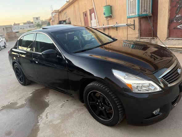 السلام عليكم على الجميع
انفنتي G37 
موديل 2013
فول محرك 6 جاهزة وجديدة 
للاستفسار 
***********
بغداد الغزالية
