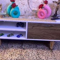 غراض للبيع • خزائن • ديكور منزلي