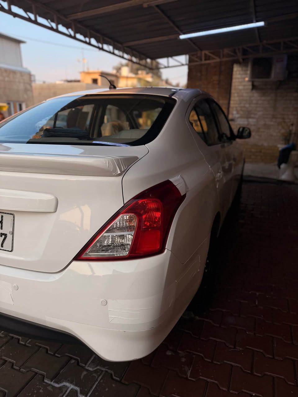 السلام عليكم 
نيسان سني للبيع 2018 
السياره جديده بمعنه الكلمه ماشيه ٦٥ الف 
ارضيات الشركه او العده كله بعده جديده 
السياره عله البلاد 
بيه بارد قليل باباب مال الوره الصدر او الباقي مكفول 
ادامه كامله تايرات جدد الداخل جديد 
السياره مال بيت 
مكاني الدوره 
السعر ١١٢
*********** رقم التفون بغداد, العراق
