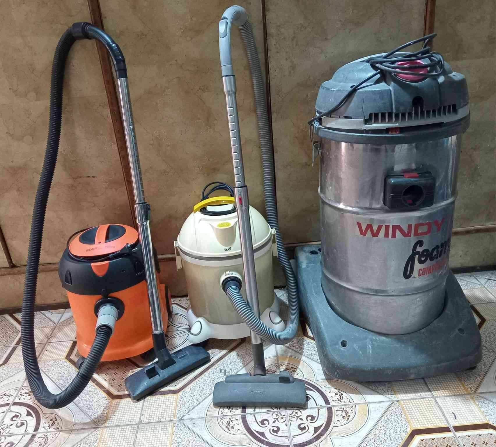 مكنسه كبيره ثلاث سرع ثلاث ماطورات 
السعر ٧٠
مكنسه صغيره السعر ٣٠
مكاني جكوك قريب على الكاظمية ***********
