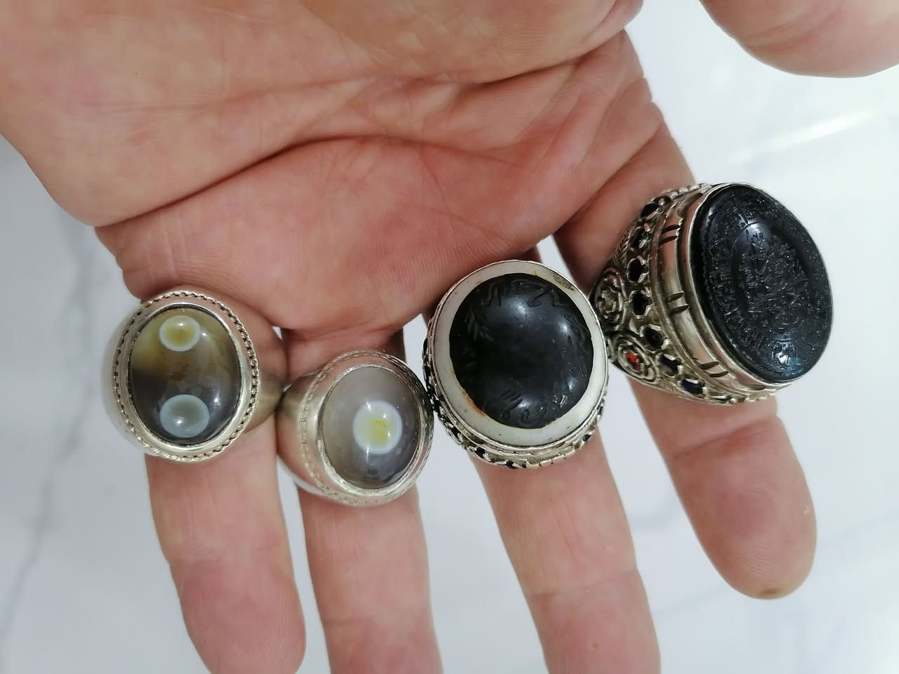 سعر المحبس الواحد ٢٠٠الف دينار


**إذا كنت صاحب هذا الإعلان وتريد حذفه لأي سبب، رجاءا أرسل رسالة إلى الدعم الفني**
