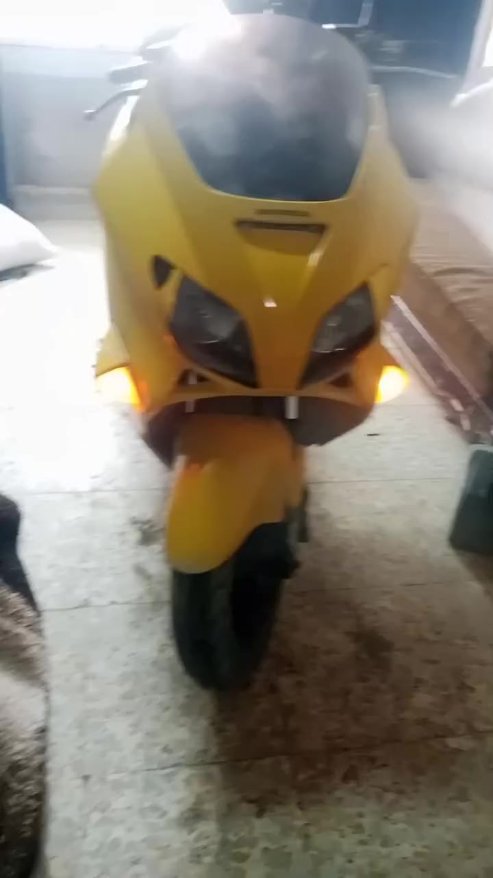 السلام عليكم فورزه 0/6 كايمه كلجات قايش جدد كتف شحن ملف شحن باتري كهرباء كله جدد دامه كامله بس كامت و تركتهه صالصنه رياضي  استرين و دشبول رياضي بس اجفت و اي نقص اني اتحمله غير التجفيت سعرهه 325 قفل 
*********** مكاني بغداد الزعفرانيه
