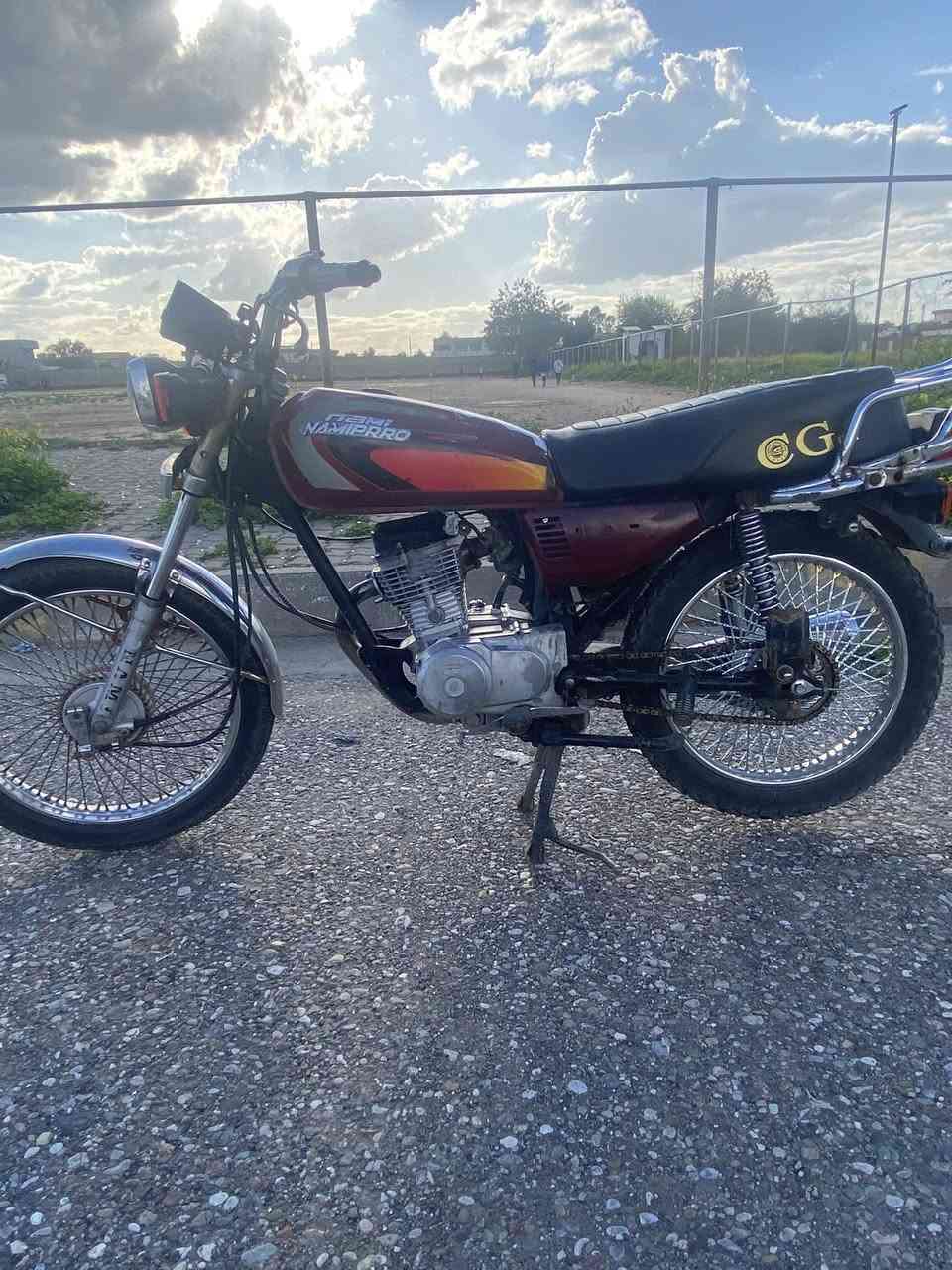 ستوتة موديل 2017 محرك 24 كبس الستوتة قلاب فحل كاملة كهربائيات كاملة سعر مليون 400 وبيها مجال 

ماطور نامي برو ٢٠١٨ كامل كهربائيات كلها شغاله محرك فقط مبدل قبق الصفحة سعر 300 وبي مجال 
***********
