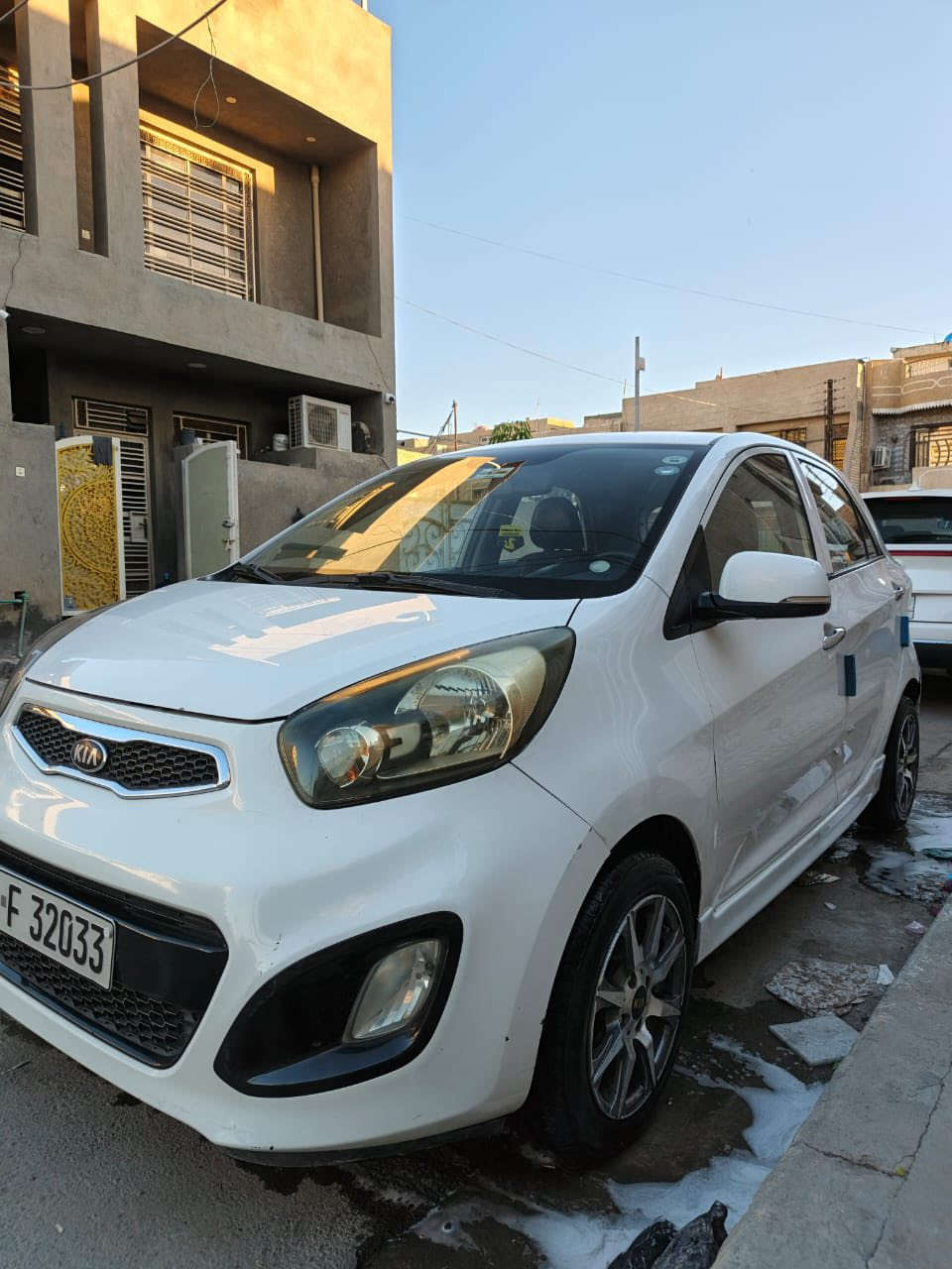 السلام عليكم بيكانتو خليجي موديل 2013 مكينه 4 سلندر باب صبغ بيها فقط رقم اربيل تريد وكاله تريد تحويل بسمنه داخل جلد كامره تحكامت السعر 82 وبيها مجال بسيط عنوان سياره بغداد البنوك لستفسار ***********
‭0781 737 3675‬
