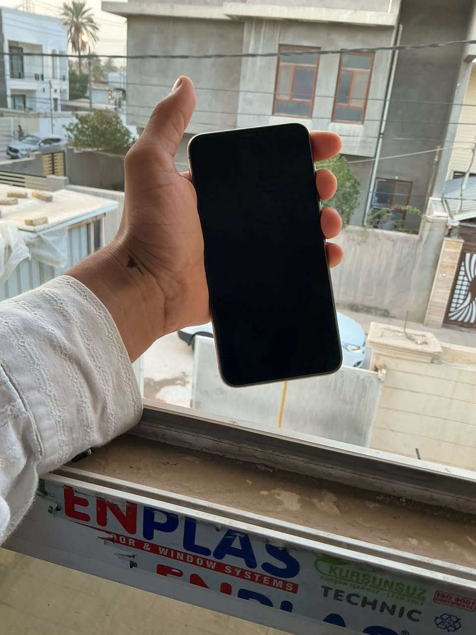 السلام عليكم أيفون اكس إس ماكس جهاز جديد بمعنى الكلمه نضافه ١٠٠/١٠٠ بطاريه ٧٦ الجهاز مكفول كفاله عامه فقط مبدل فلاته مال شحن الباقي مكفول ذاكره ٢٥٦ السعر ٢٠٠ وبي مجال مكان حله حي الصحه


**إذا كنت صاحب هذا الإعلان وتريد حذفه لأي سبب، رجاءا أرسل رسالة إلى الدعم الفني**