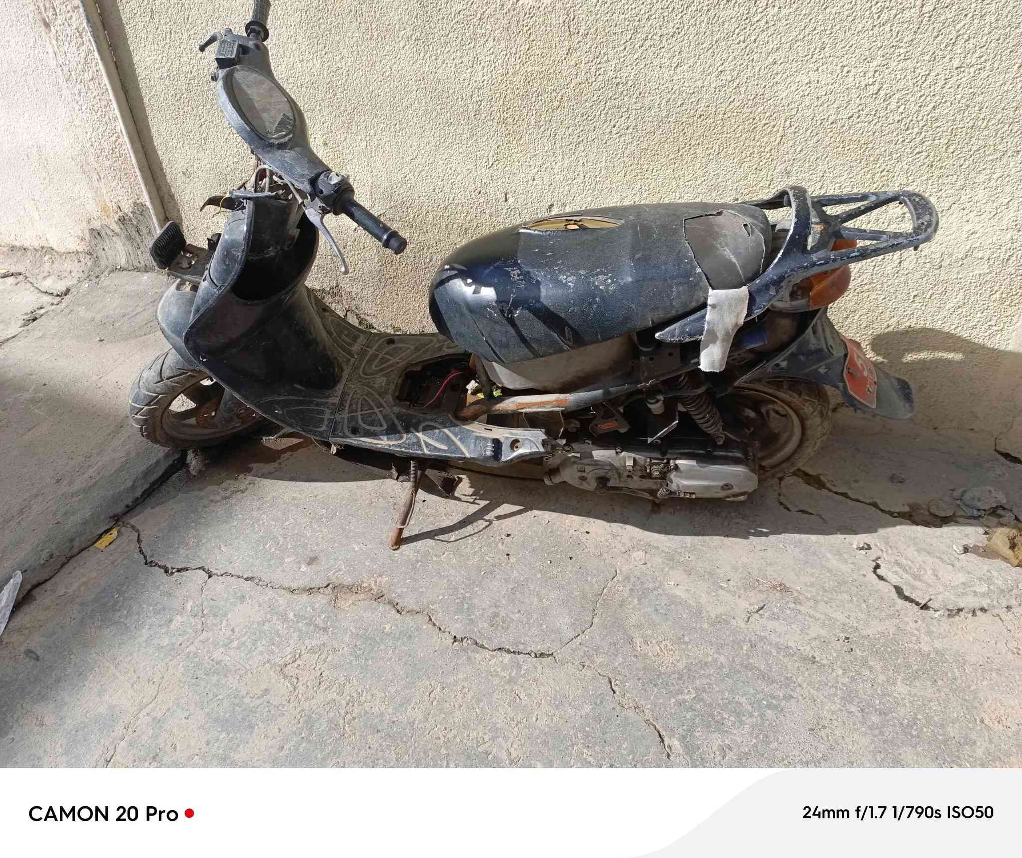 غرض مطور اكزز للبيع الستفسار علا رقم ***********
