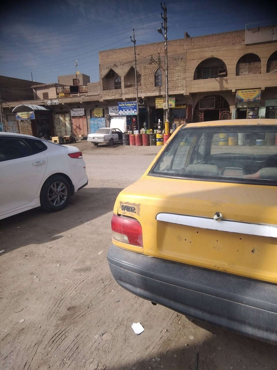 السلام عليكم سايبه للبيع مكاني البصره القرنه مديل 12رقم ميسان صدامي رعيه عندى رقمه بس ما يرد كير تيرات باتري امبيثري كفاله بس المكينه كايمه سعر( ٧) ورقات  وبيه مجال الرقم فقط وتساب ***********
