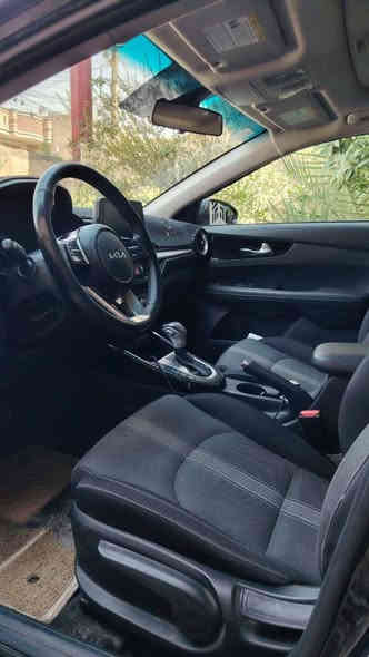 السلام عليكم
-كيا فورتي موديل 23
-رقم مميز  بغداد ب اسمي
السياره وارد  
حادث موضح بل سونار 
بيه حوض متضرر وجاملغات خلفيه معدلات ومصبوغات 
قطعتين تبريد فتحه
عدى البصمه 
السياره ماشيه 57 الف كيلو 
السياره ب اسمي تحويل ثاني يوم السياره ب 125 وبيهه مجال بسيط وهذا رقمي *********** مكاني بغداد حي اور
