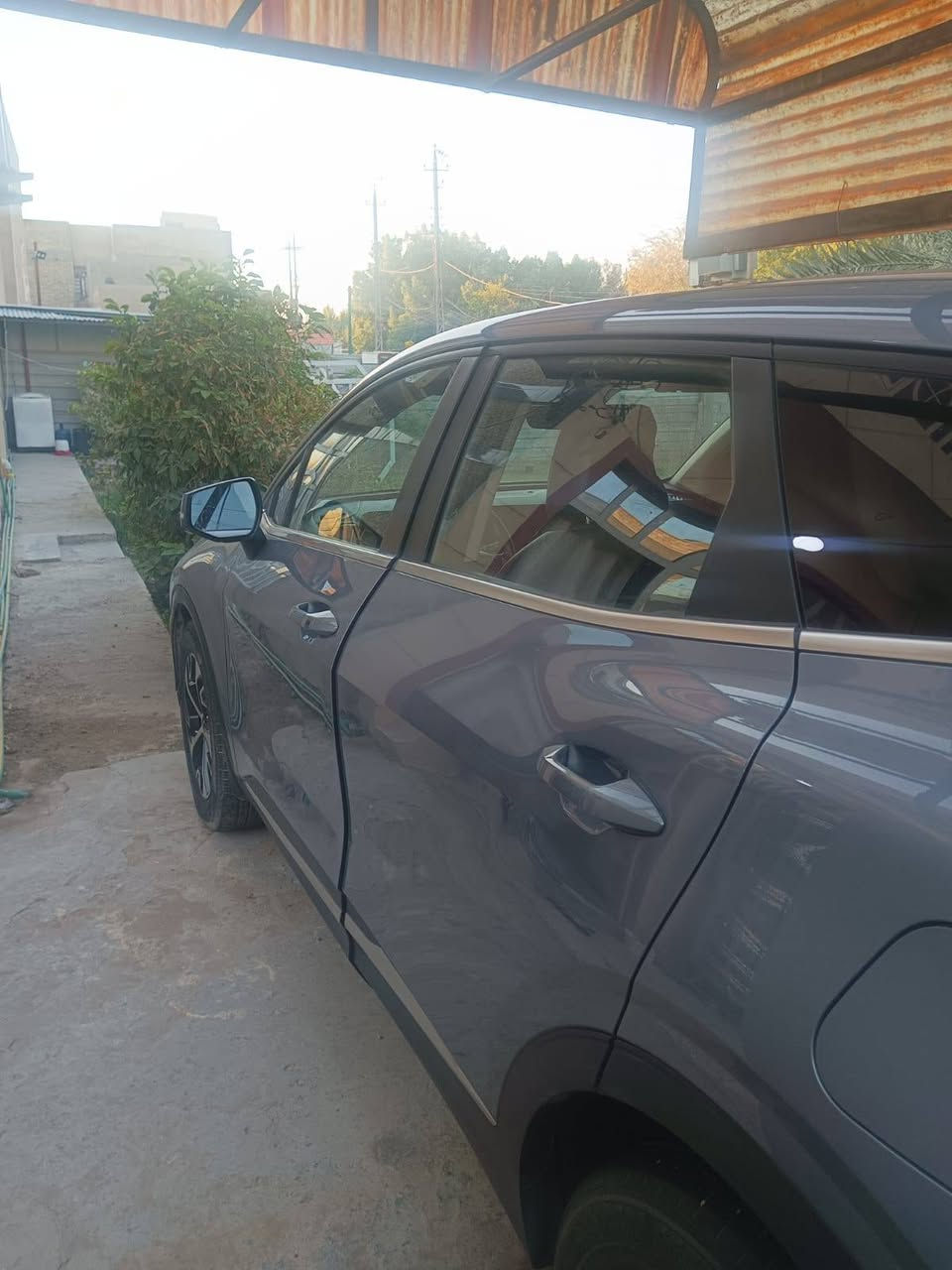 السلام عليكم..
سبورتج 23 وارد امريكي رقم اربيل الجديد سنويه باسمي 
حادثها جاملغ امامي صفحة السائق ..
اللون ؛ سموك سمائي 
الممشى ؛31 الف كيلو متر 
المواصفات:
بصمة وبصمة ابواب وتشغيل عن بعد 
شاشه متصلة الاندرويد والكار بلي 
تبريد لمس قطعتين 
أوتو هولد واتو ستوب
مانع انزلاق وهاند بريك بصمه 
حساسات ورادارات 
اشاير بالمري مع نقاط عمياء 
مود درايف ثلاث انظمة قيادة
كرسي كهرباء مع تدفئة متقاعد
كراسي جلد وارضيه جلد
منافذ شحن TPC بالكشنات
محرك GDI 2500 المرغوب
ويل 19 نيكل 
تحديد مسار 
صور الحادث بالمنشور
السعر (192)
ه‍ ***********
