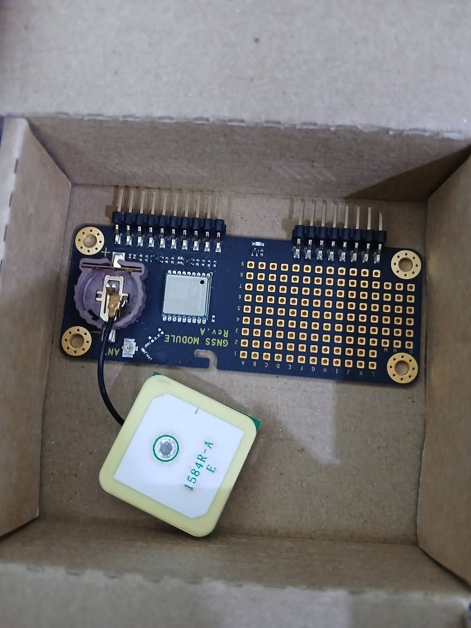 شباب ما ادري شنو هذا شريحه  رام هارد ما اعرف   شنو سعره ما ادري 
الي تفيده ينطي سعر بيها


**إذا كنت صاحب هذا الإعلان وتريد حذفه لأي سبب، رجاءا أرسل رسالة إلى الدعم الفني**