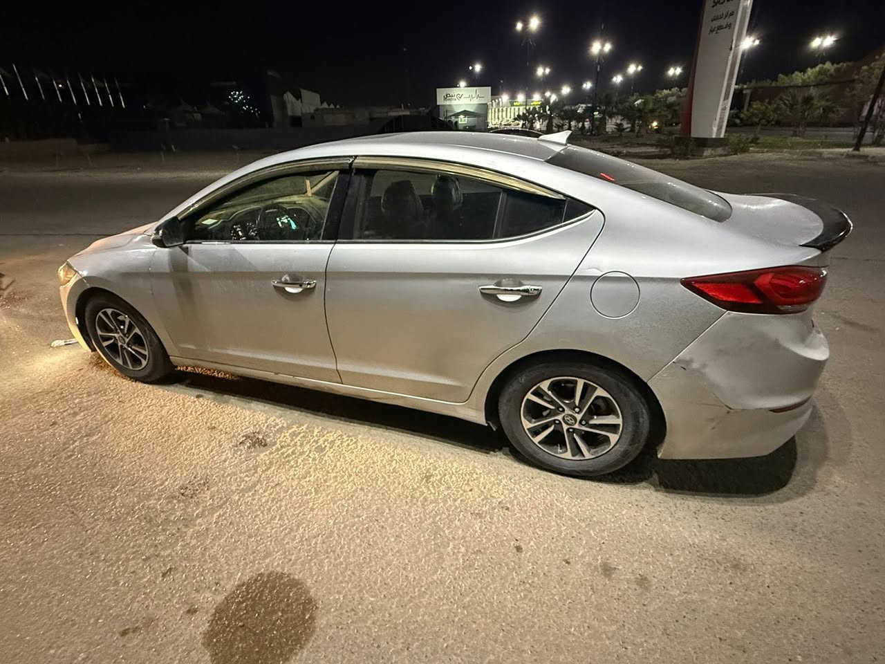 السلام عليكم
النترا 2017 امريكي فول لمتدد فوول للاخير 

سعرها 105 وبيها مجال بسيط 

بيها تلحيظات كير محرك تبريد كله كفالة 

تخم تاير صدرها بس شمعات 

غيره شي اني اكفلة 

سيارة جاهزه كولها حادثها امريكة جاملغ السايق وبيها مكانات صبغ للجمالية 

مكاني بغداد 

باسمي رقم اربيل تحويل شرط 

***********
