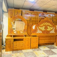 غرفه تاج • خشب صاج • قفل يمين