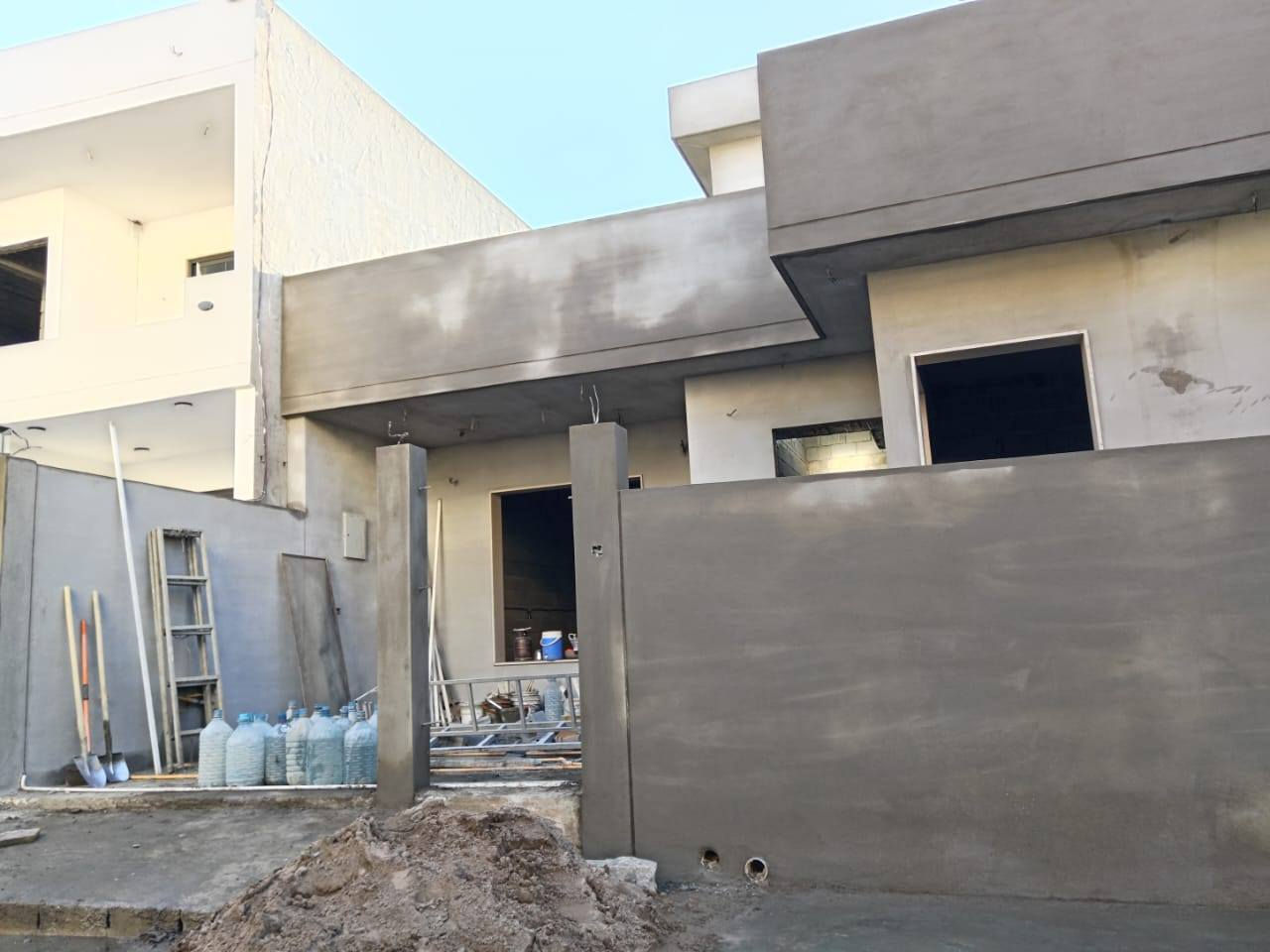 السلام عليكم اني اسطه لبخ اشتغل المتر ٣٠٠٠ القاط الواحد ول قاطين ٣٥٠٠ مكاني كركوك للستفسار هاذ رقمي*********** *********** اشتغل فقط داخل كركوك.
