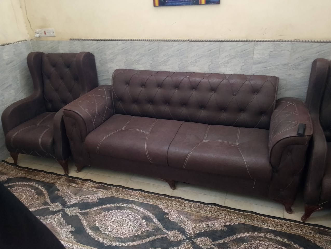 سلام عليكم تخم للبيع نضيف سعرة 200مابي ضرر مكاني غزالية***********
