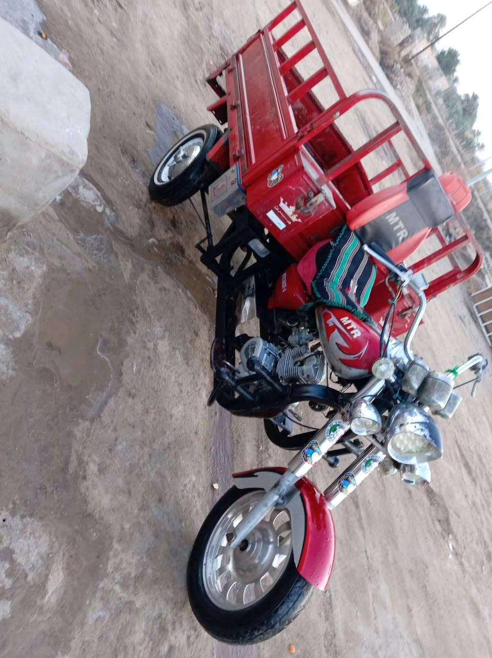 سلام عليكم ستوته لبيع مديل ١٨ اوراق بسمي واكيله حيدر جبرين مكفول كفاله عامه الشراي  ***********
مكان مشخاب بسوك شعلان السعر ١٣٥٠
