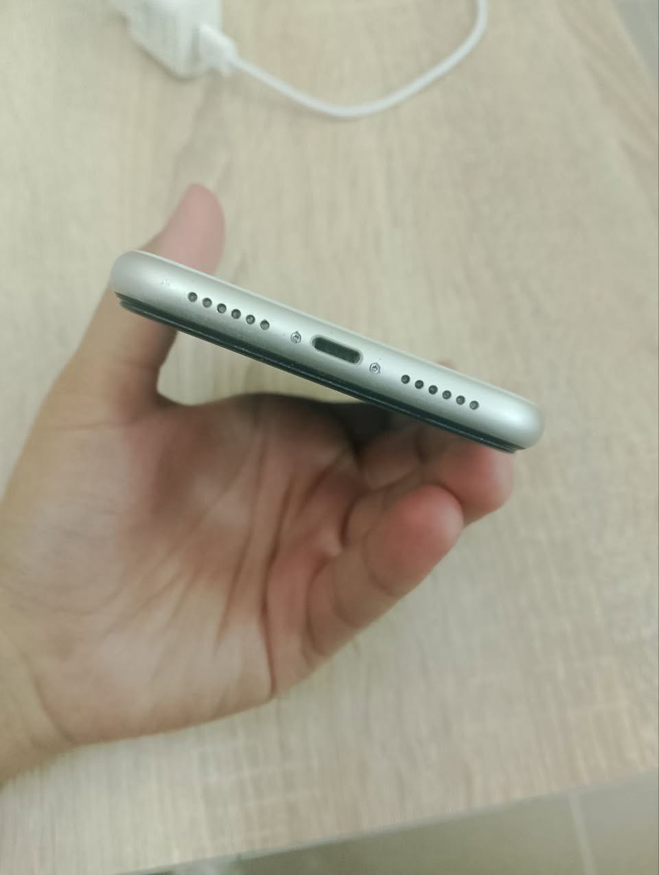 سلام عليكم آيفون (١١)عادي للبيع ذاكره ١٢٨ بطارية ٧٩ جهاز شرط كلشي شغال ووضع شركة تك سيم جهاز وتر بروف مكان دهوك سعر (٢٧٥)وبي مجال واتساب (*********** )!!!
