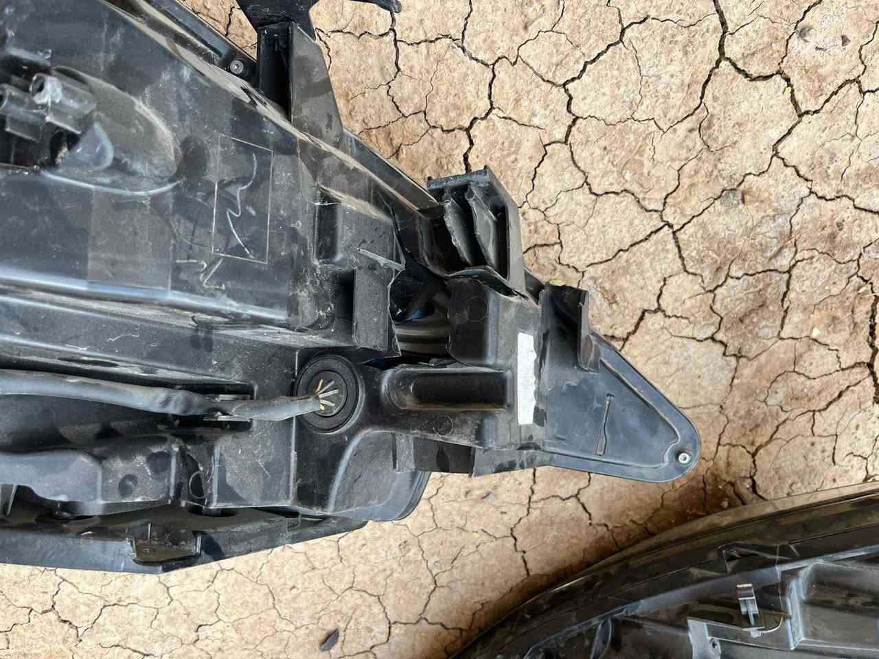 لايت نيسان مورانو 2023 شغالات بي كسر بسيط  من الظهر ينلحم بلفايبر 
عنواني ميسان ***********
يوجد توصيل لكل المحافظات
