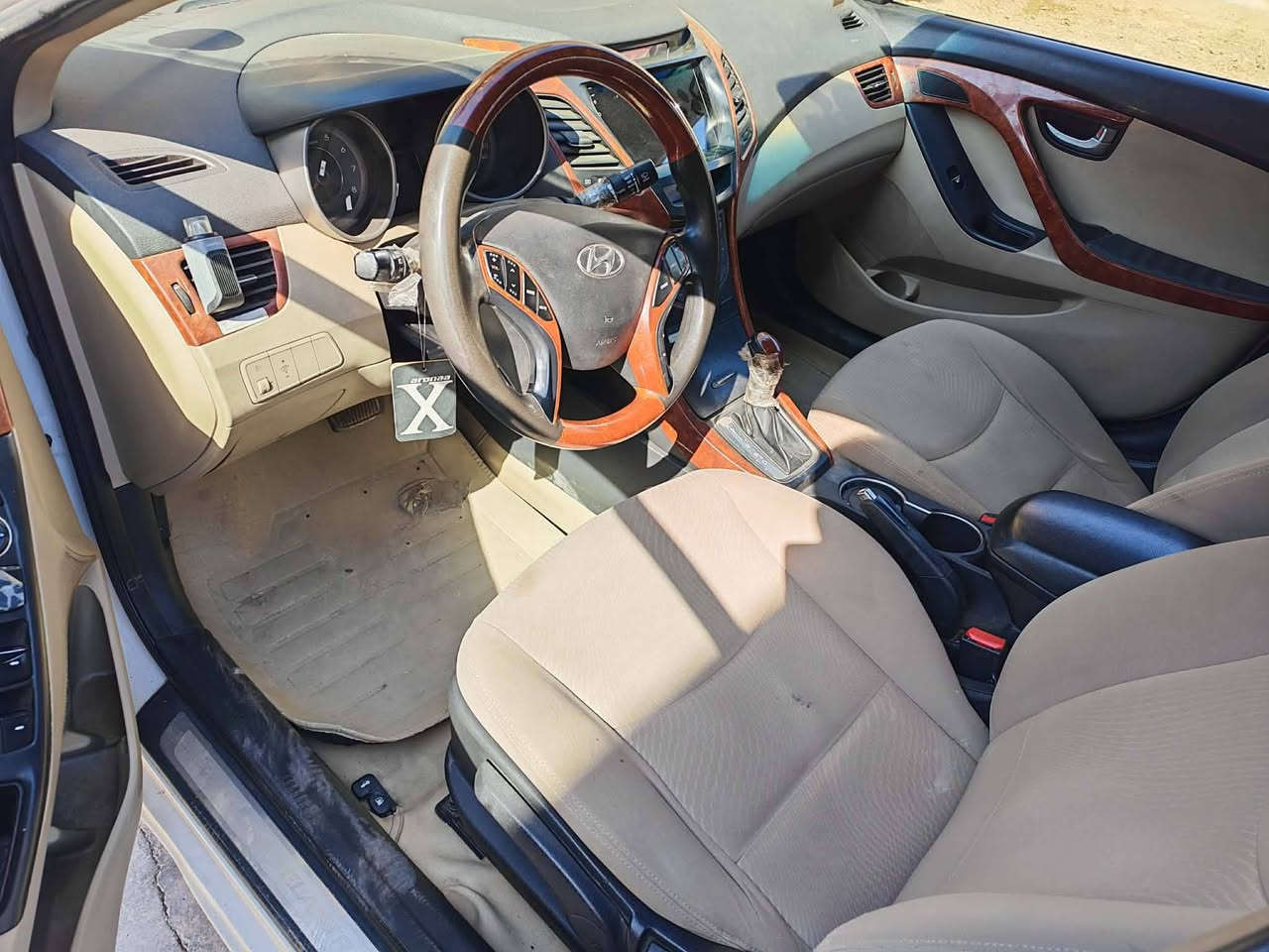 الموديل ١٤ بدون صبغ.
المواصفات GLS فول 
فقط بارد باب سايق  رقم قديم 
المكان كركوك   ***********
