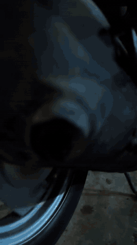 سلام عليكم ماطور. نحله تسع زروف حربيه ماطور فول نضافه مكينه نشيطه ماطور عله حطتو تاخذو *********** السعر ٣٠٠ وبي مجال
