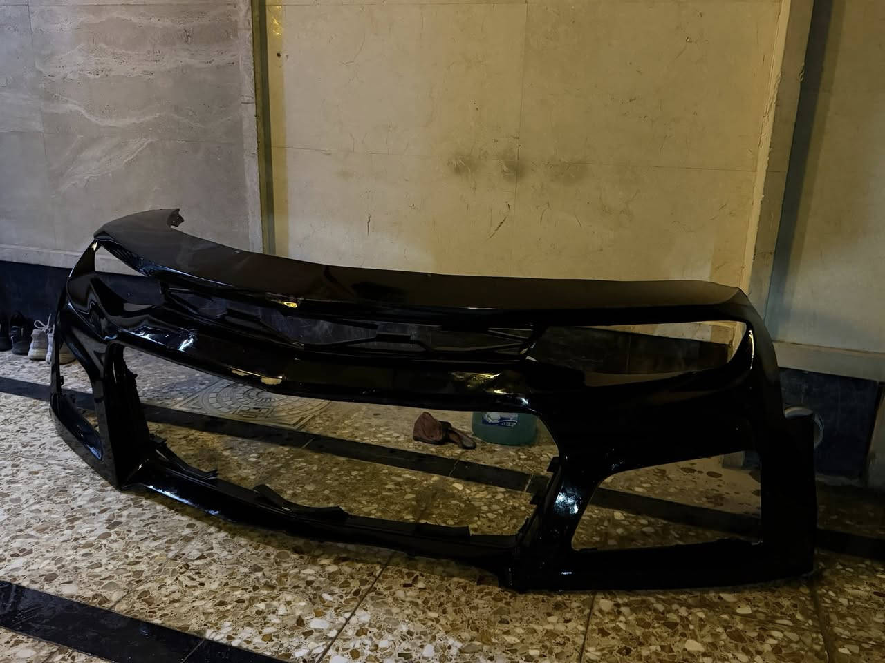 السلام عليكم 
للبيع نظيفة كلش وياها شباك اعلى ولحيه بس يرادلهم ترتيب بس بالنسبة للدعامية نظيفة حيل لا كسر ولا شي قيم واخذ عنواني بغداد الاعلام ***********
