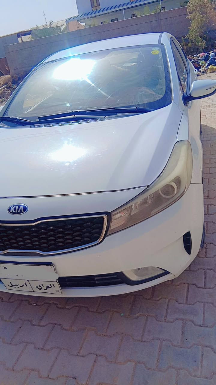 السلام عليكم سيراتوا 2018 مكفوله بيهه مكانين باردات وزغار بالجاملغ الخلفي  رقم اربيل الألماني باسم شركة المهند 
السعر 141 مكاني(( النجف ابوصخير)) سيارة جاهزه 
مكينه كير حدادية جاهزه من كلشي 
***********
